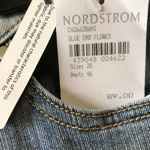 Caslon Brand New Embroidered Boyfriend Jeans💖 - Picture 8 of 14